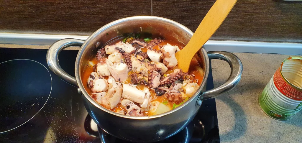 Oktopus zubereiten: Ragout nach griechischer Art