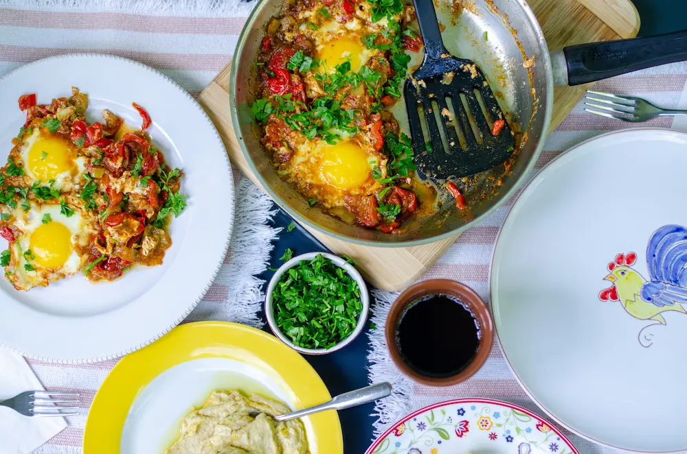 Shakshuka mit Paprika – Israelisches Frühstück direkt aus der Pfanne