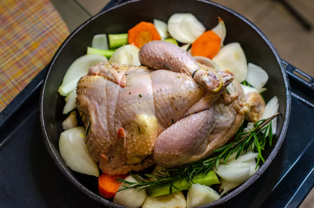 Knuspriges Huhn mit Fenchel und Zitrone im Backofen Rezept